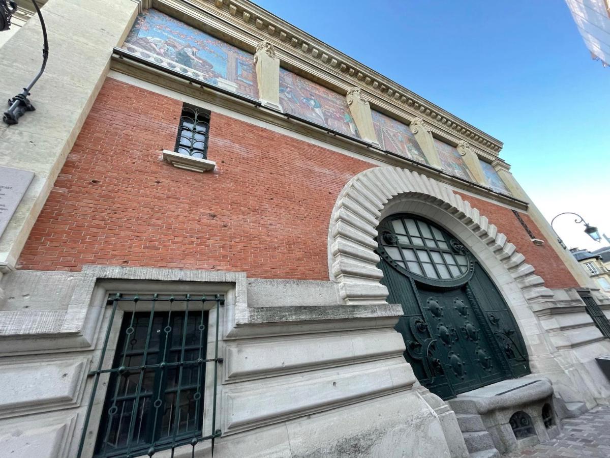 Charme De L'Ancien Pour Cet Appartement Entierement Renove Dans L'Hypercentre De Реймс Екстериор снимка