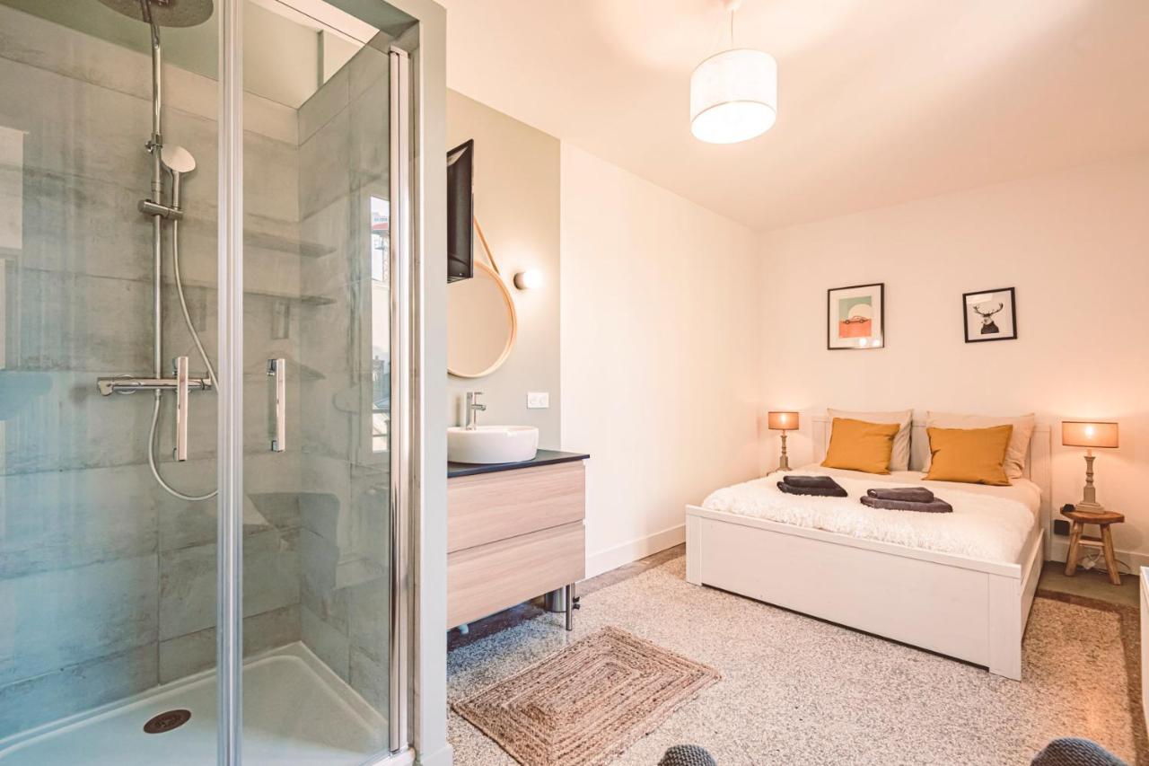 Charme De L'Ancien Pour Cet Appartement Entierement Renove Dans L'Hypercentre De Реймс Екстериор снимка