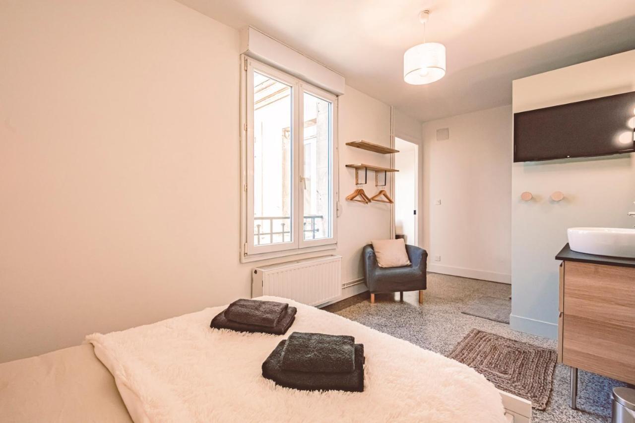 Charme De L'Ancien Pour Cet Appartement Entierement Renove Dans L'Hypercentre De Реймс Екстериор снимка